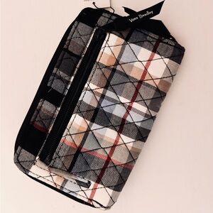 Vera Bradley RFID Turnlock Wallet Perfectly Plaid Pattern Quilted Zipper NWT